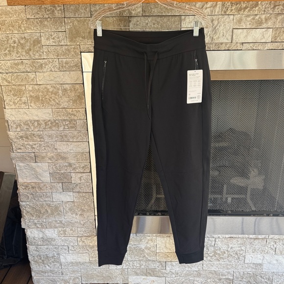 NWT Athleta Headlands Hybrid Trek Jogger Black Pants - Picture 5 of 10